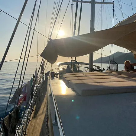 Hayat Bu, Boot * Fethiye