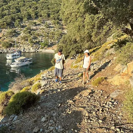 Hayat Bu, Boot Úszó hotel Fethiye